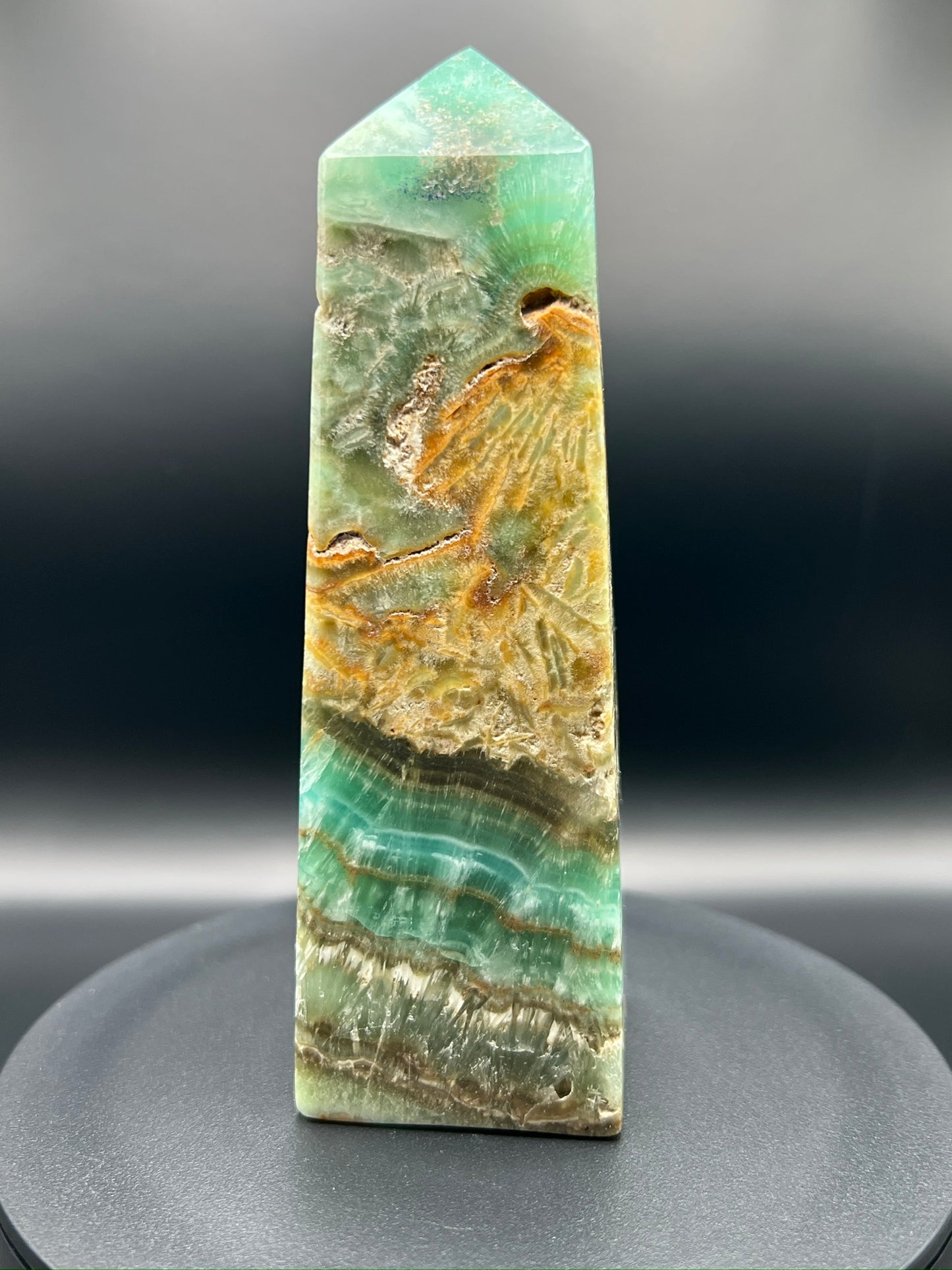 High Grade Smithsonite Tower