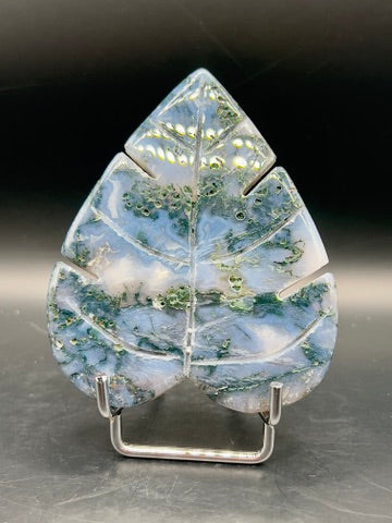 Moss Agate Monstera Leaf Carving