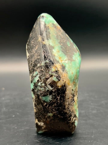 Emerald Specimen / Freeform