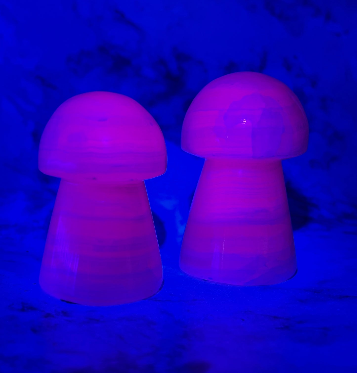 UV-Reactive Pink Mangano Mushroom Carving