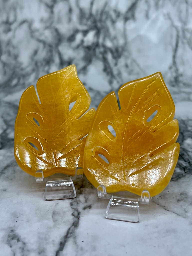 Yellow Calcite Monstera Leaf Carving