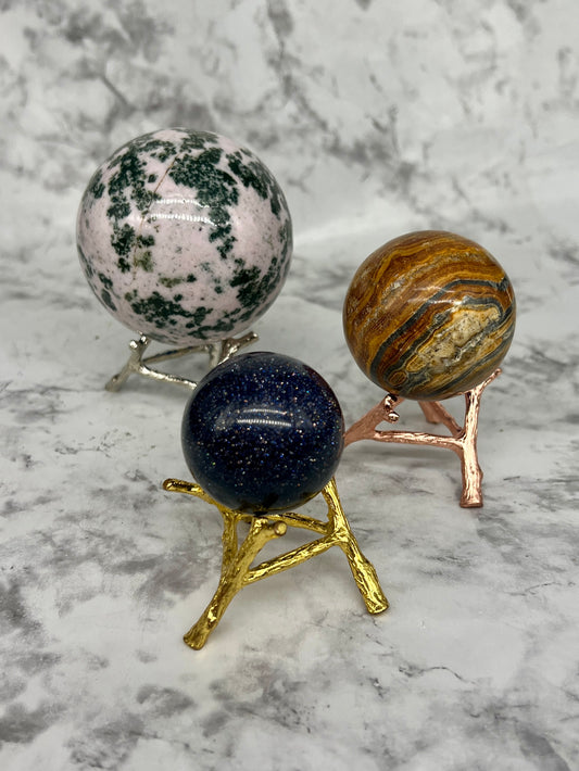 Small Tree Branch Sphere Holder