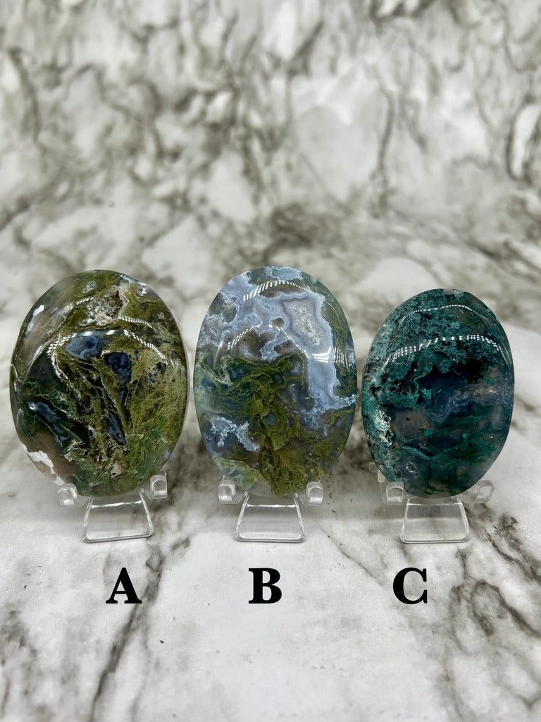 Moss Agate Palm Stone