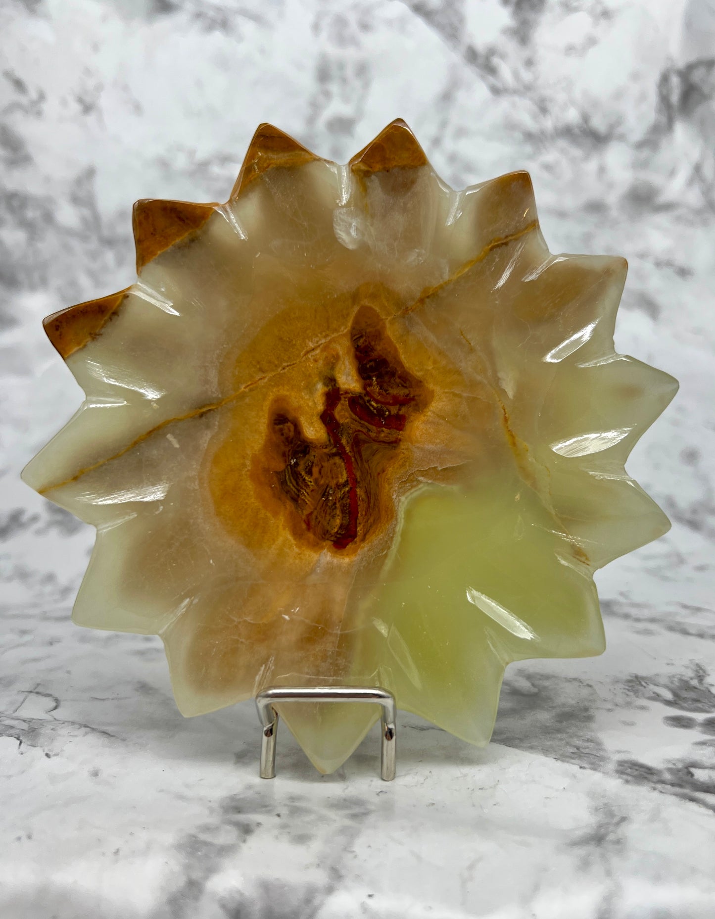 Onyx Sunflower Bowl / Carving