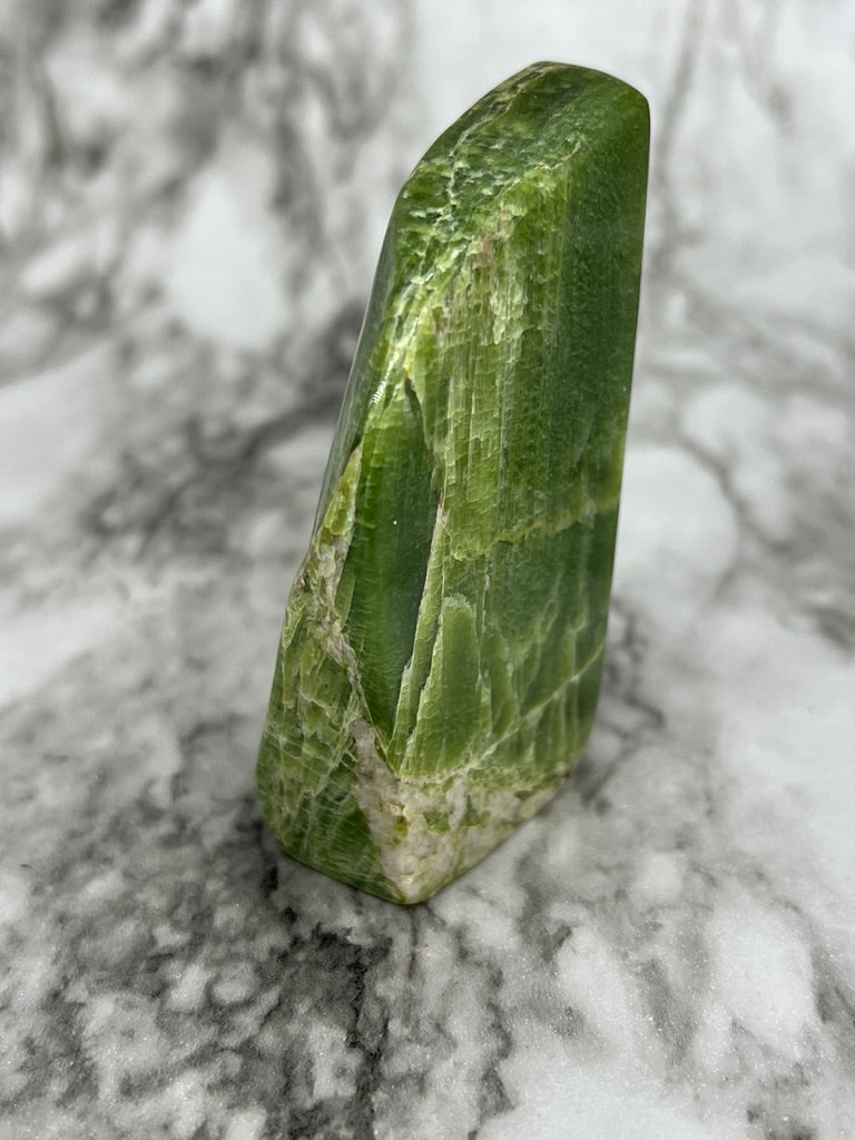 Tremolite Freeform