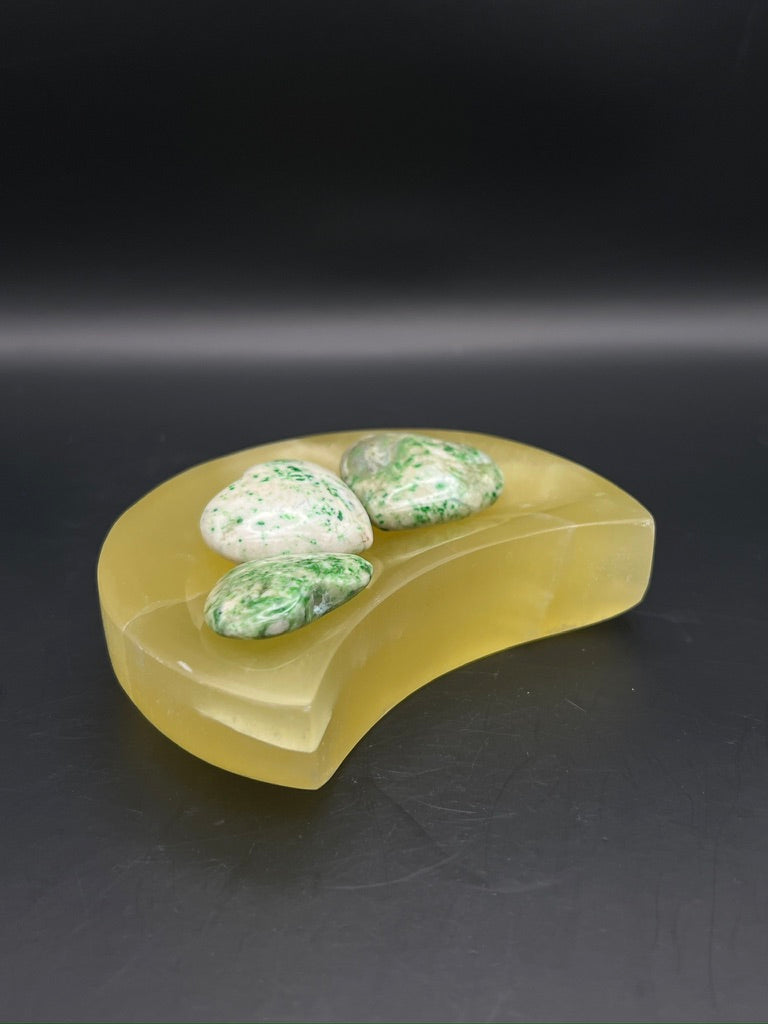 Lemon Calcite Moon Bowl / Carving