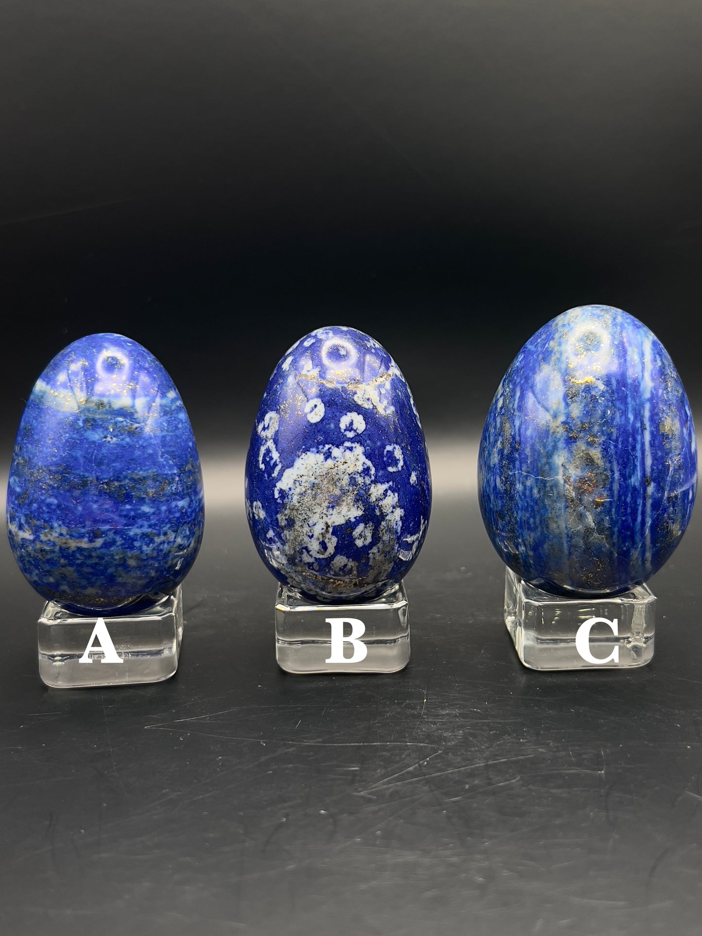 High Quality UV-Reactive Lapis Egg Carving