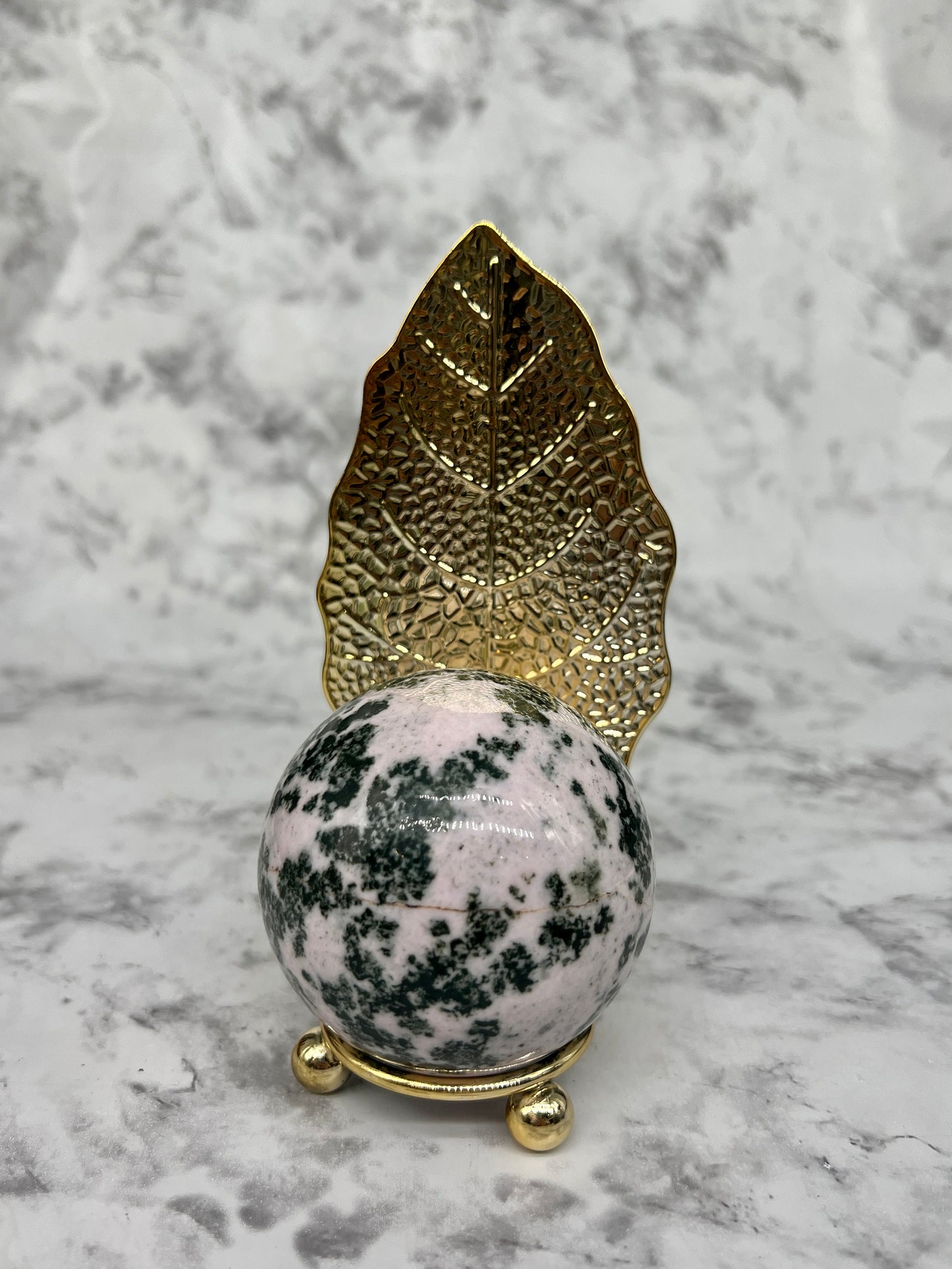 Leaf Sphere Holder