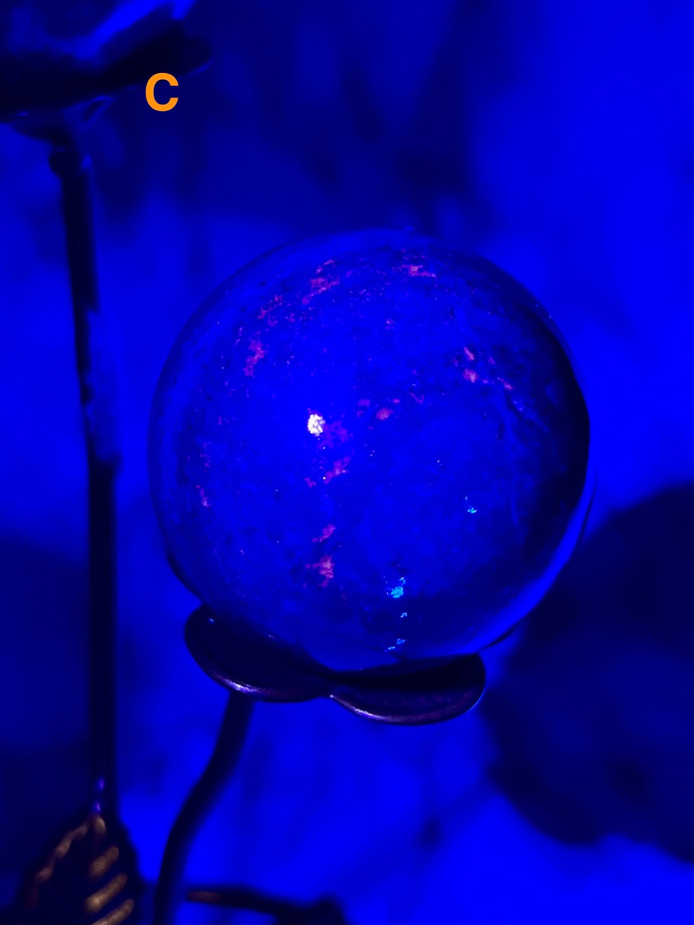 UV-Reactive Lapis Sphere