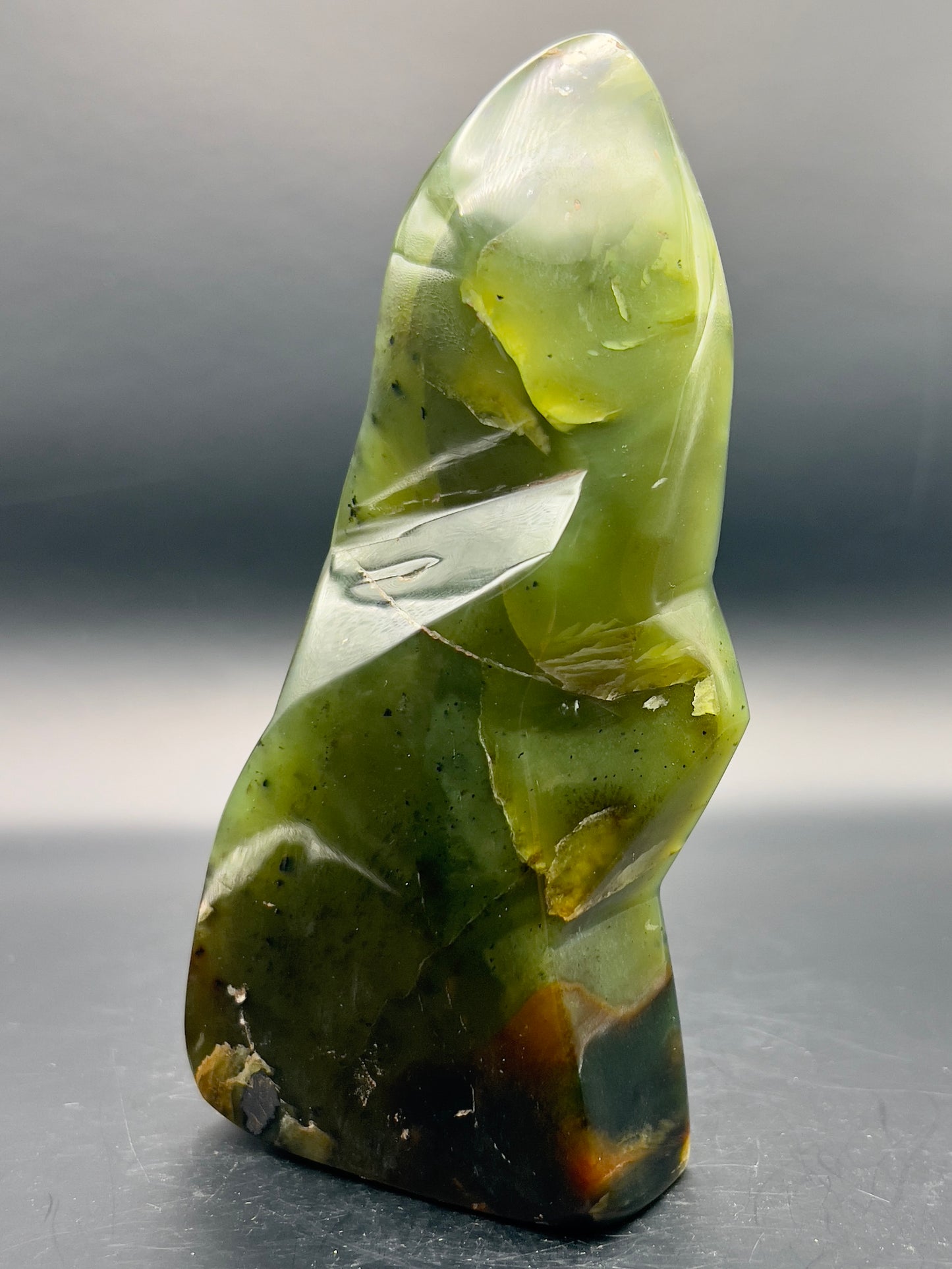 Transparent Serpentine Freeform