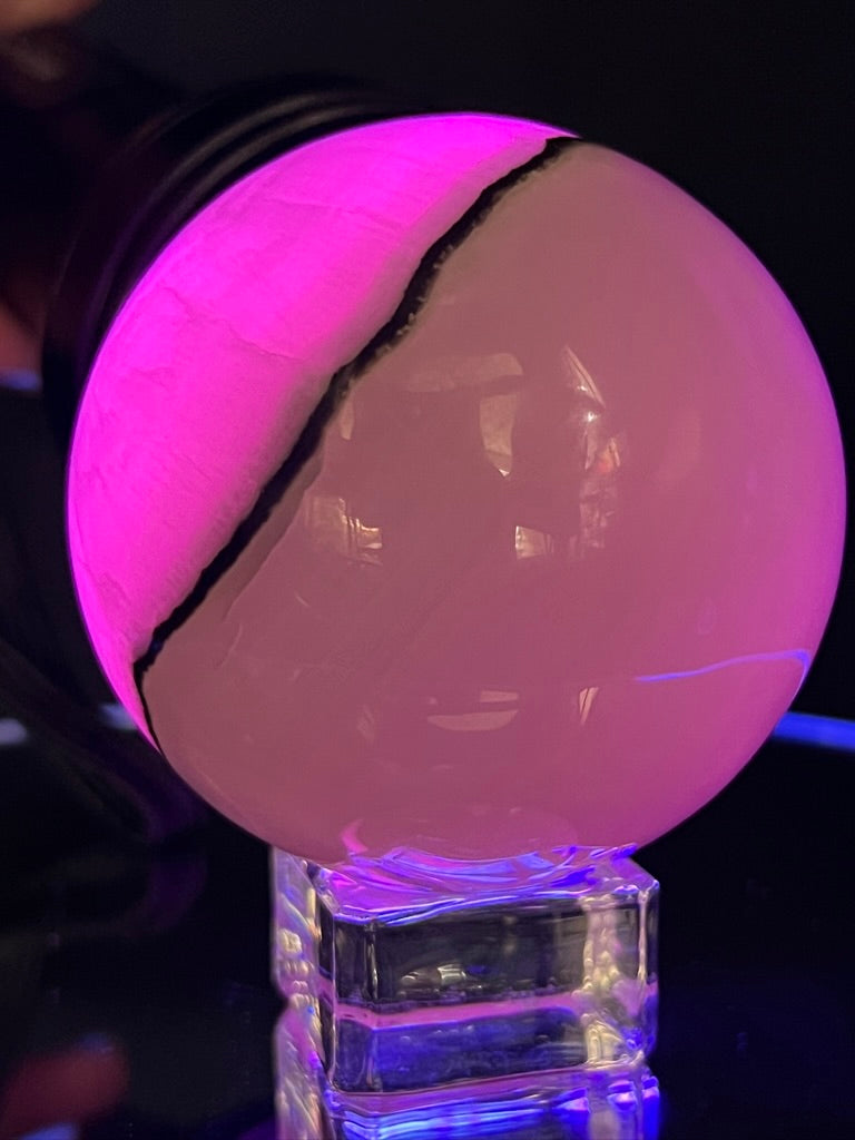 UV-Reactive Smokey-Pink Mangano Sphere