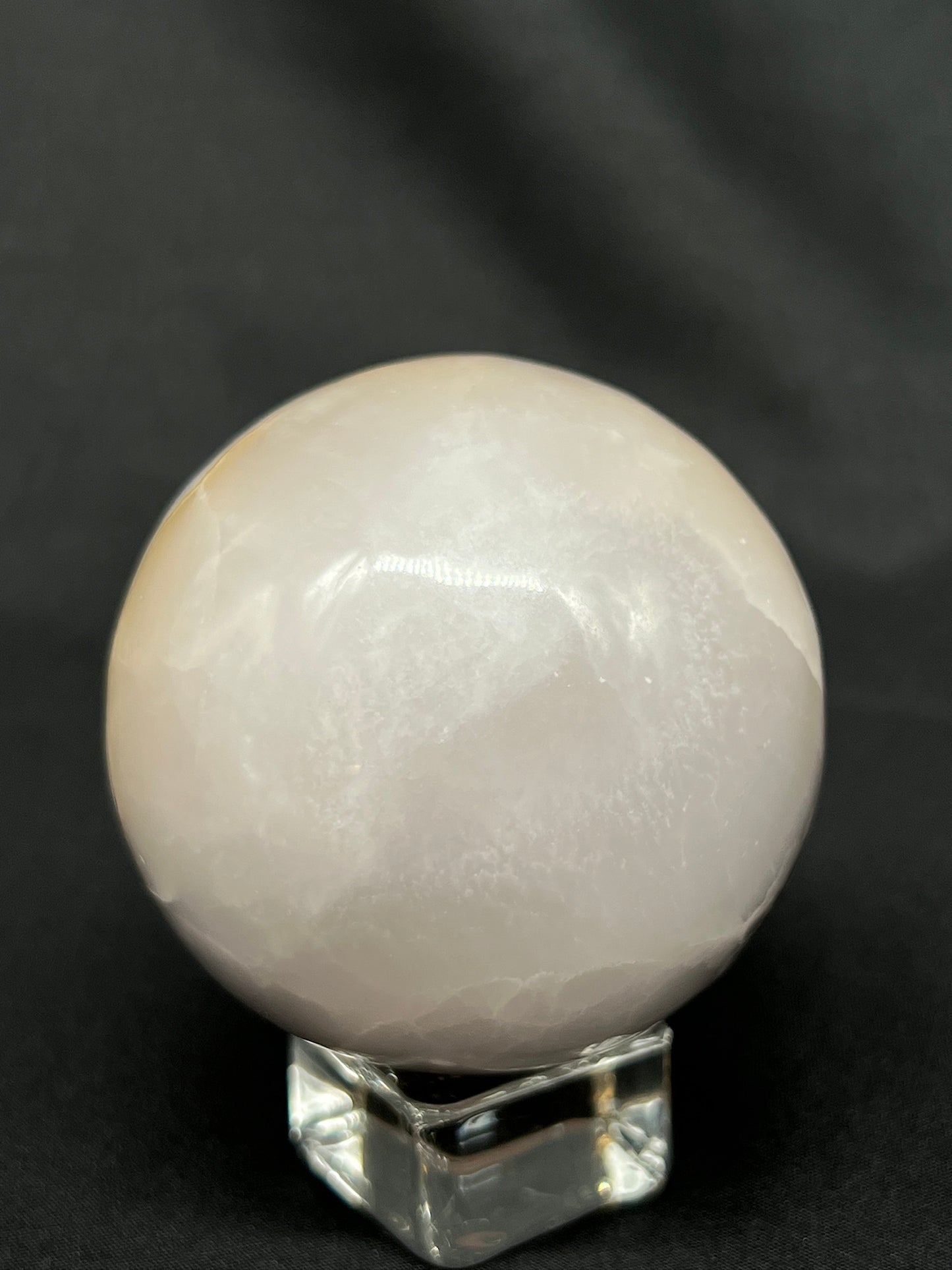 UV-Reactive Smokey-Pink Mangano Sphere