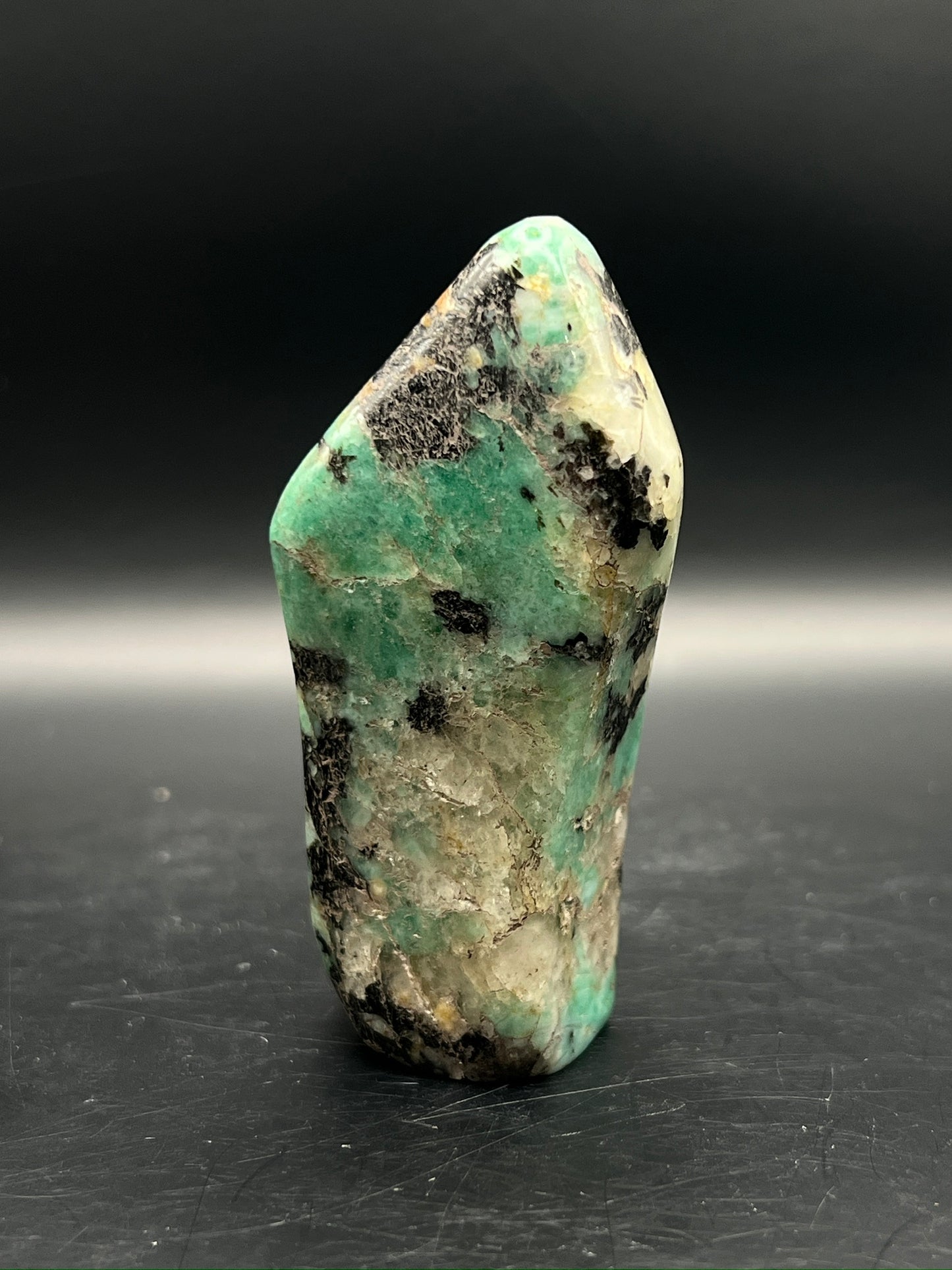 Emerald Specimen / Freeform