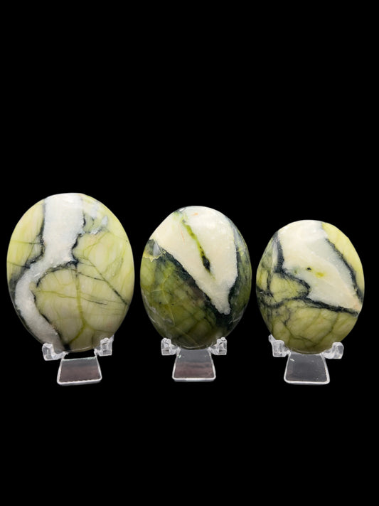 Rutile Serpentine Palm