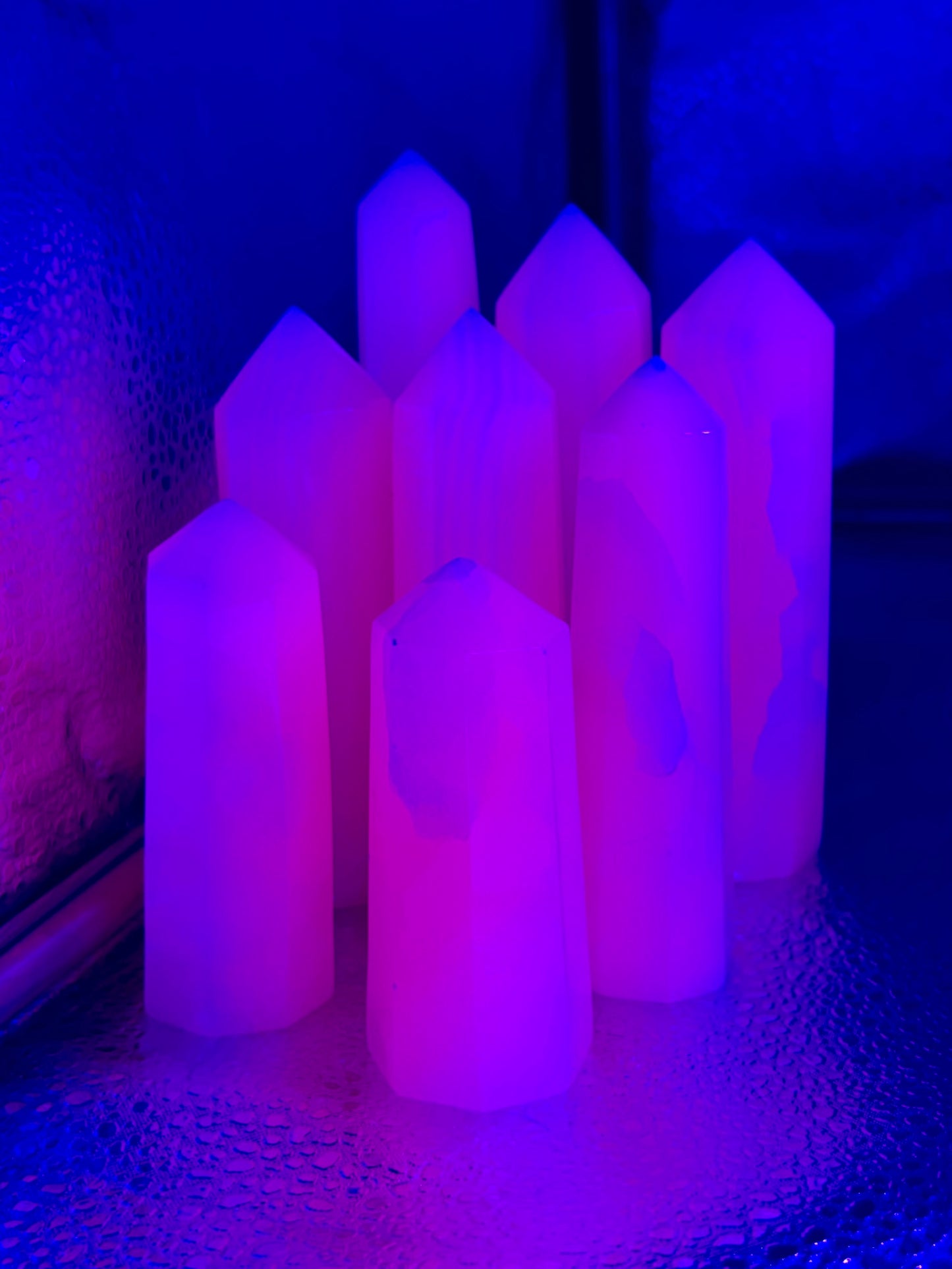 UV-Reactive Pink Mangano Point