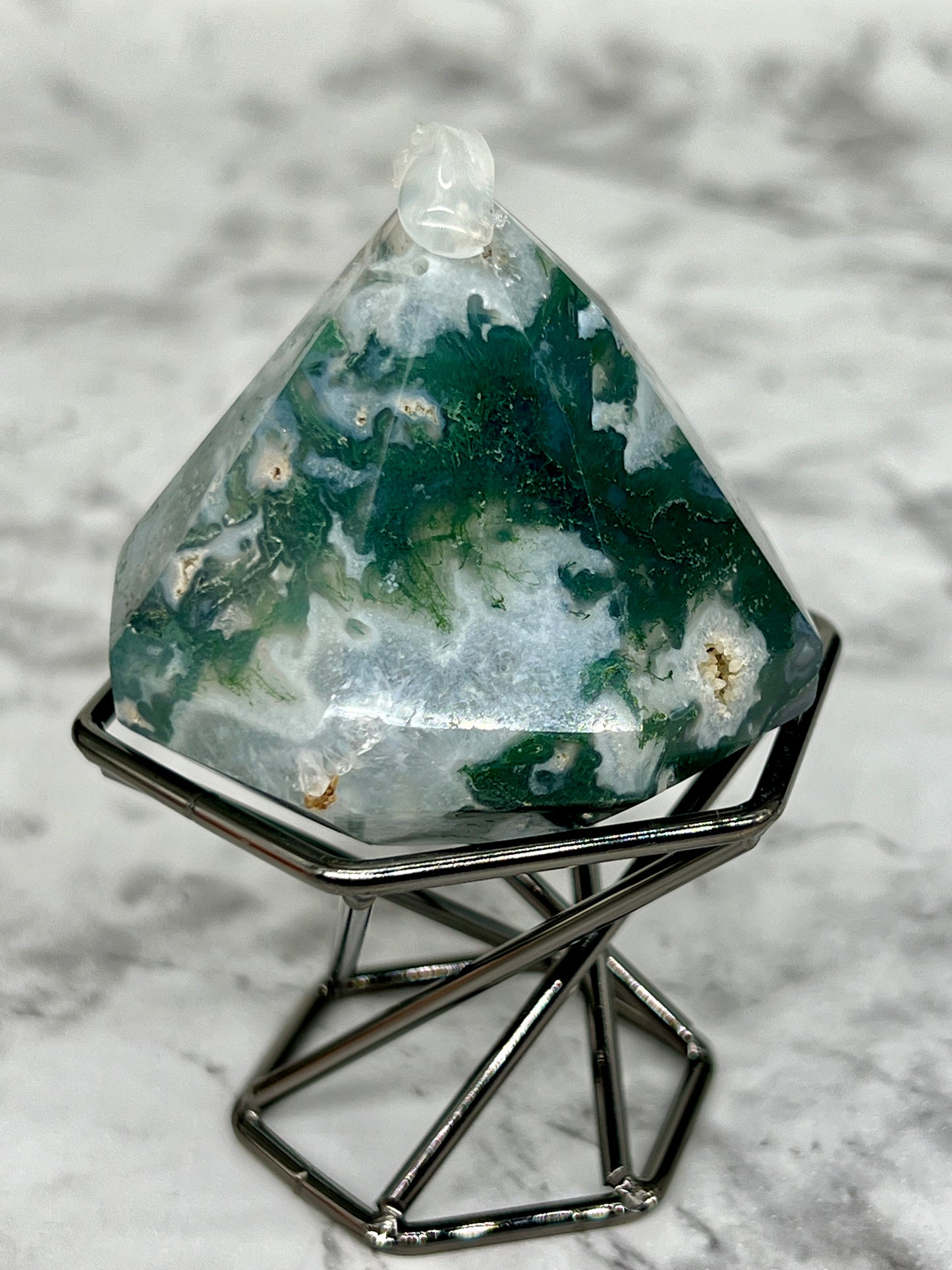 Moss Agate Diamond Carving