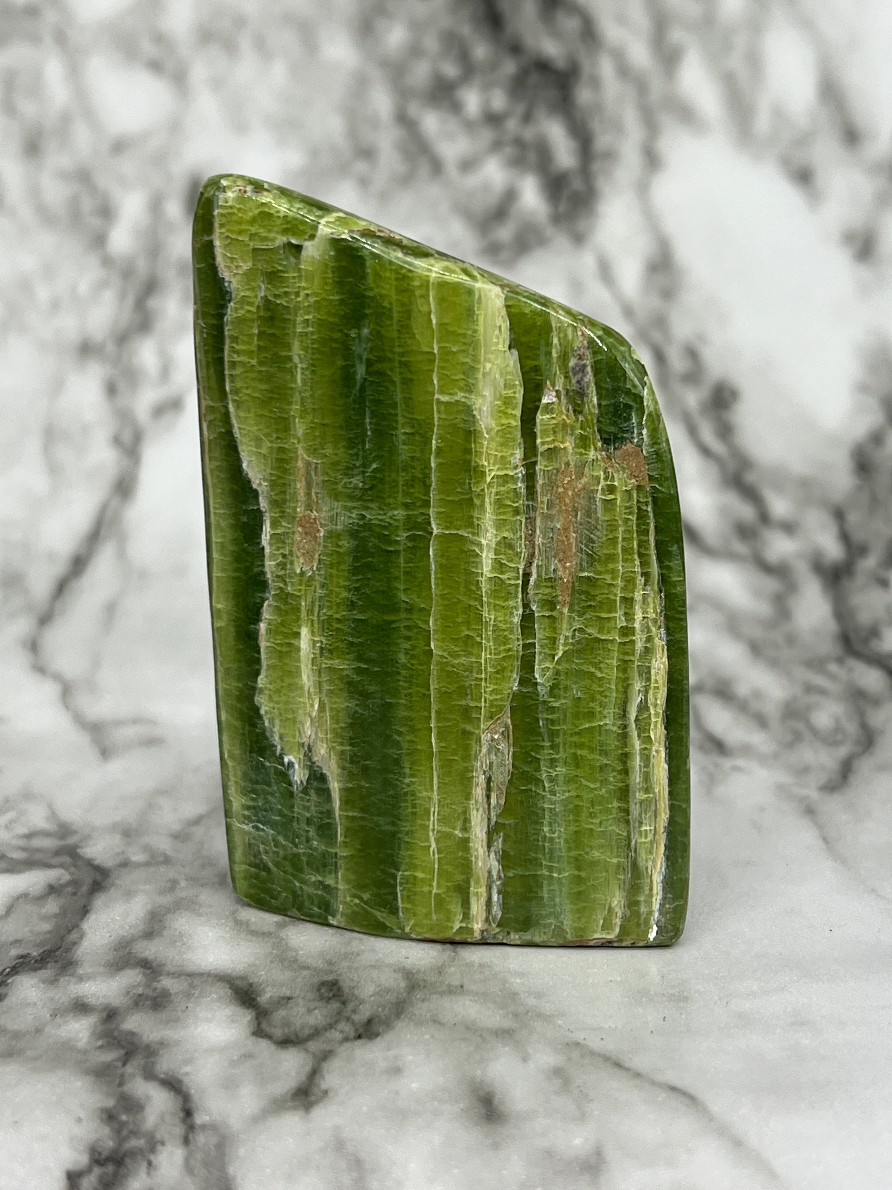 Large tremolite on sale Freeform